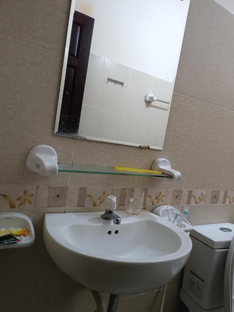 OYO 1171 Tay Hai Hotel