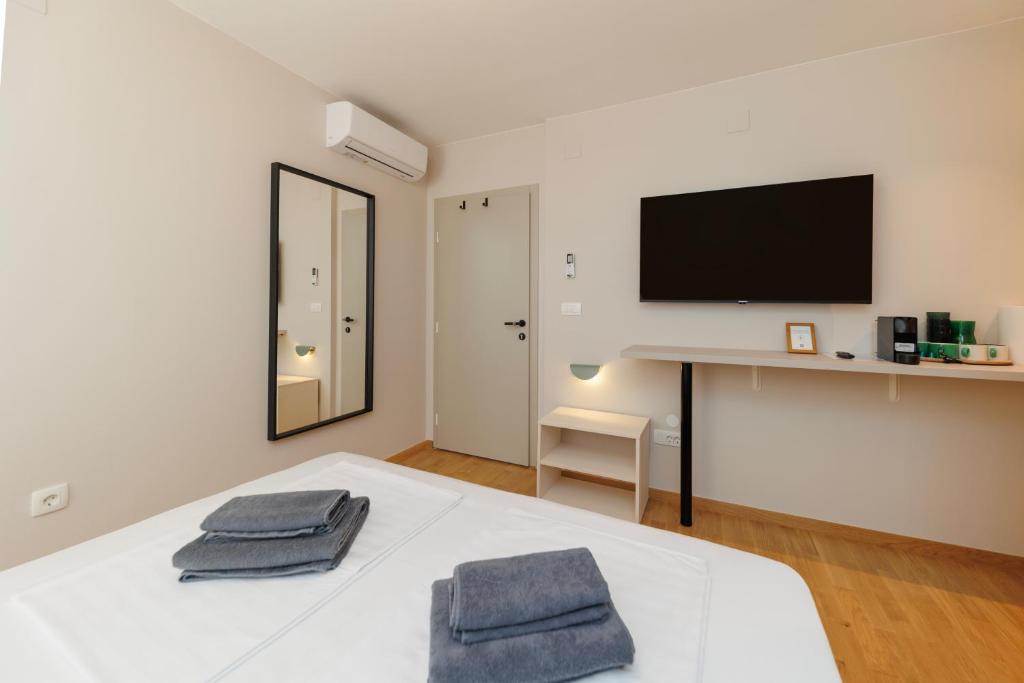 Old Town Units - Mala&Vela by Belmont Realty 7
