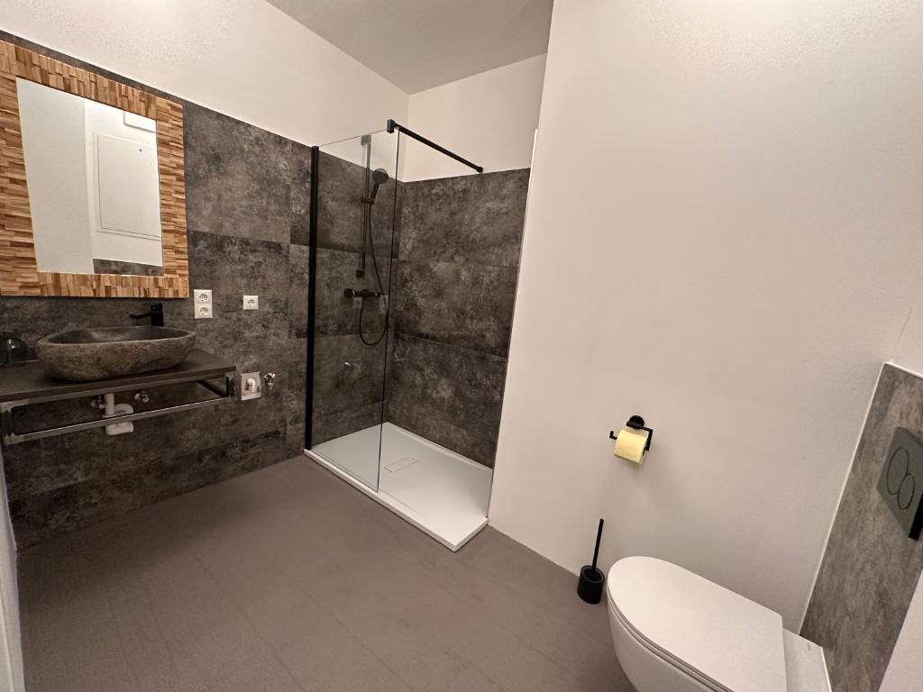 Rilke Apartments 8