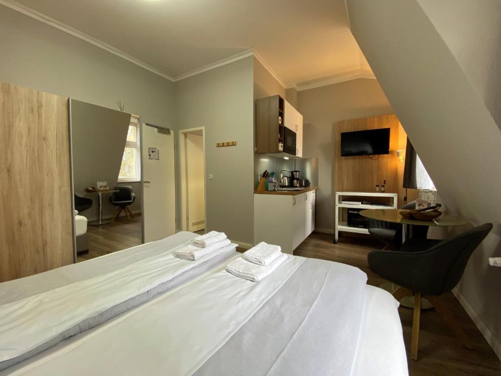 Amaroo - Rooms & Apartments "Charlotte" 4