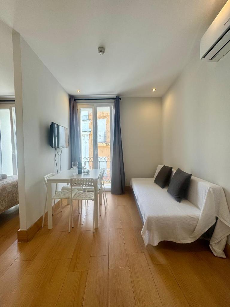 Alcazar Suites 3