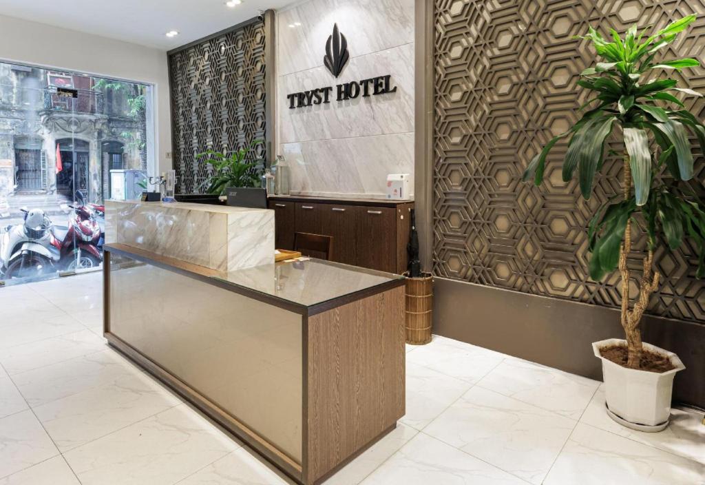 Tryst Hotel - 71 Nguyen Truong To