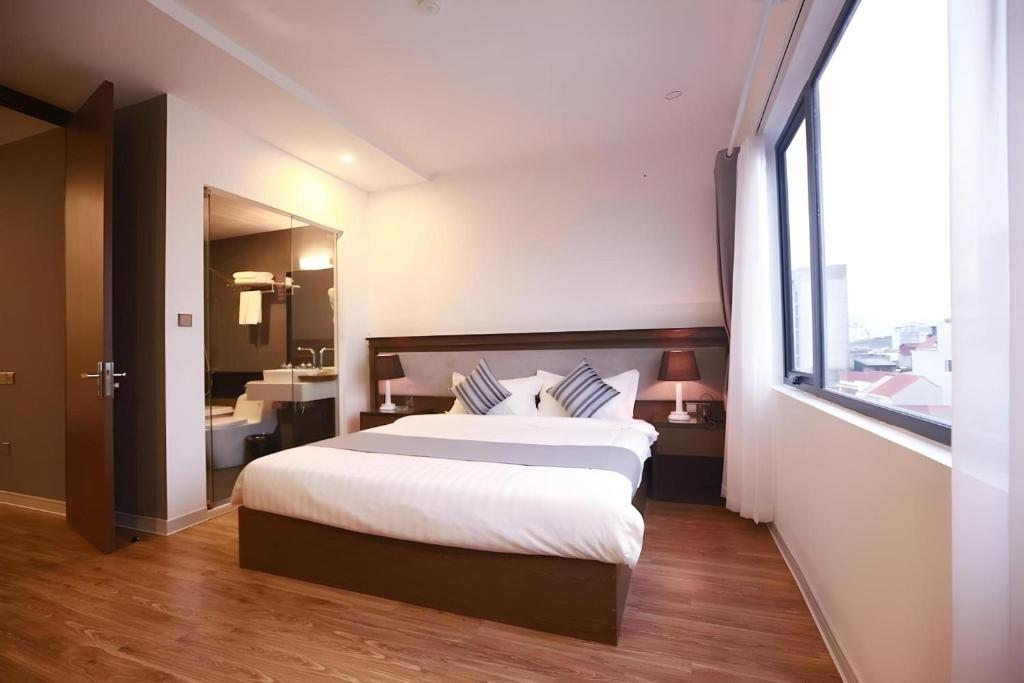 Tryst Hotel - 71 Nguyen Truong To