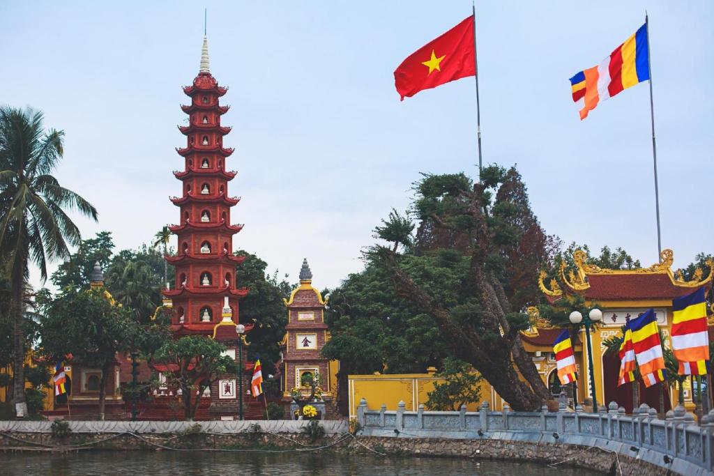 Tryst Hotel - 71 Nguyen Truong To