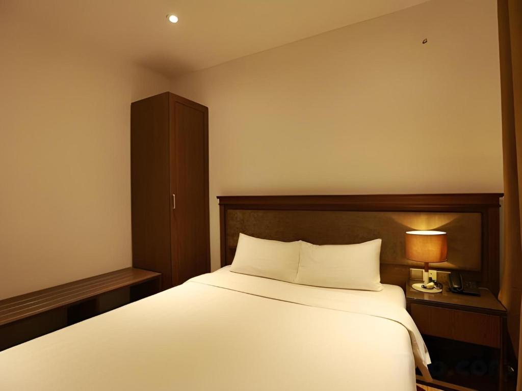 Tryst Hotel - 71 Nguyen Truong To