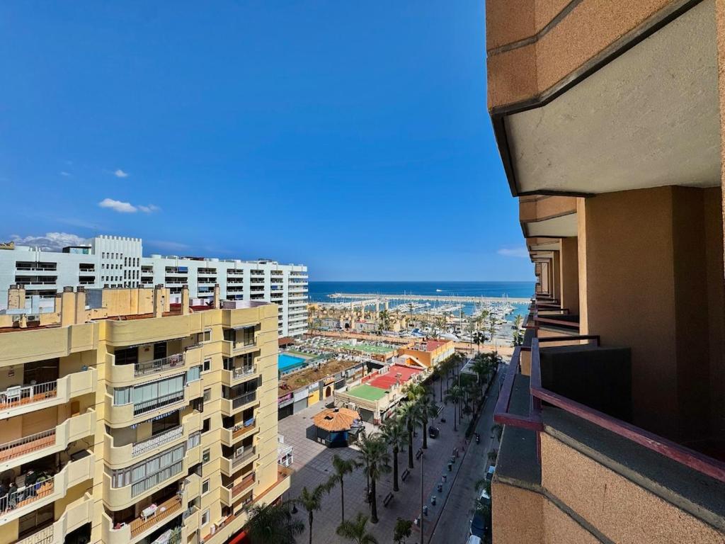 Estudio con vista al Puerto Deportivo 6