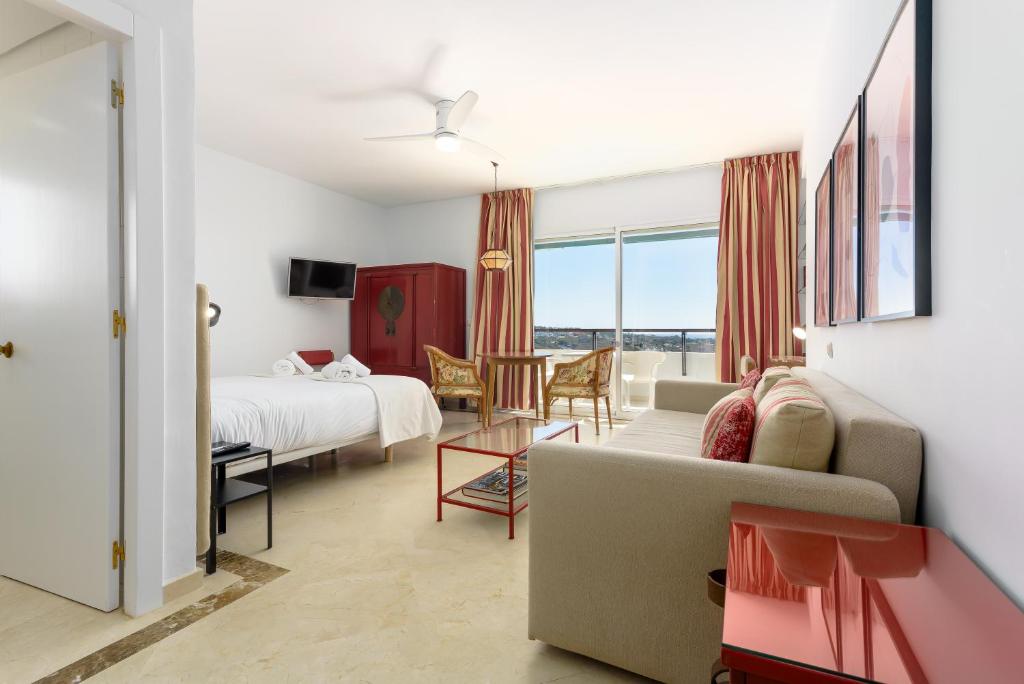 Wonderful apartment in Marbella Enjoy the fantastic views 2