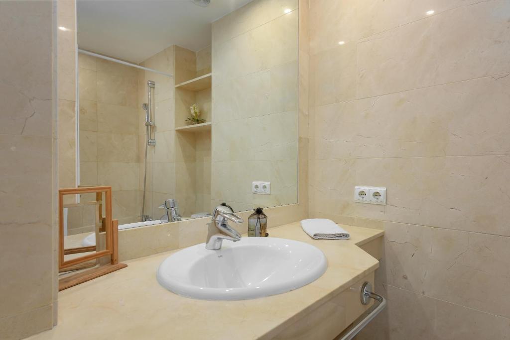Wonderful apartment in Marbella Enjoy the fantastic views 8