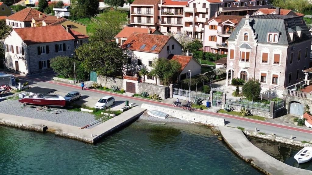 Waterfront Villa Magnolia