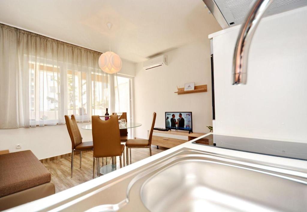 Apartment T&L 5
