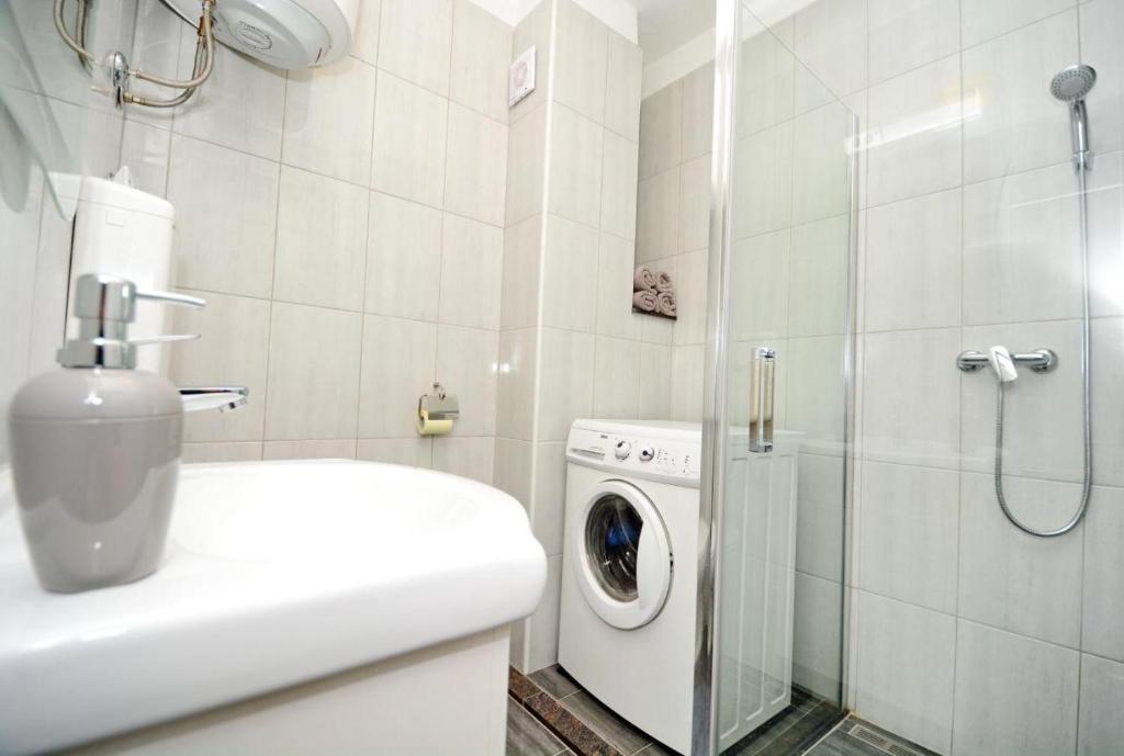 Apartment T&L 7