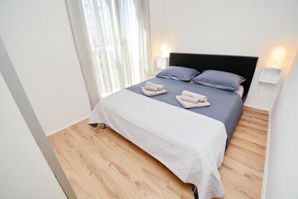 Apartment T&L 6
