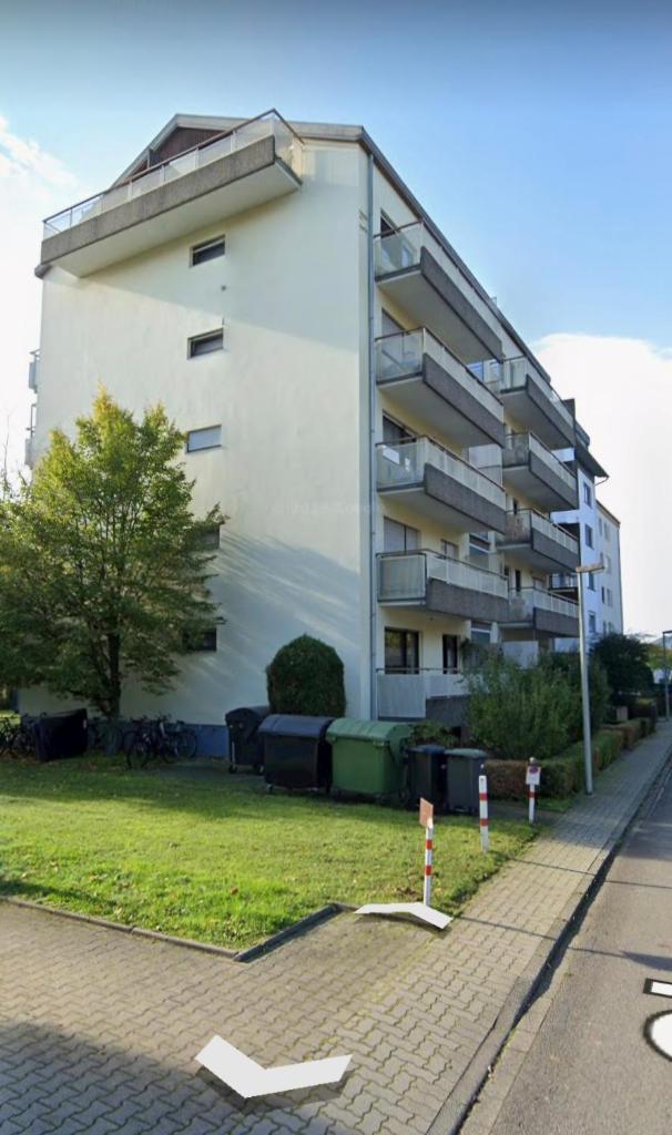 Cozy 1 room apartment close to University 6