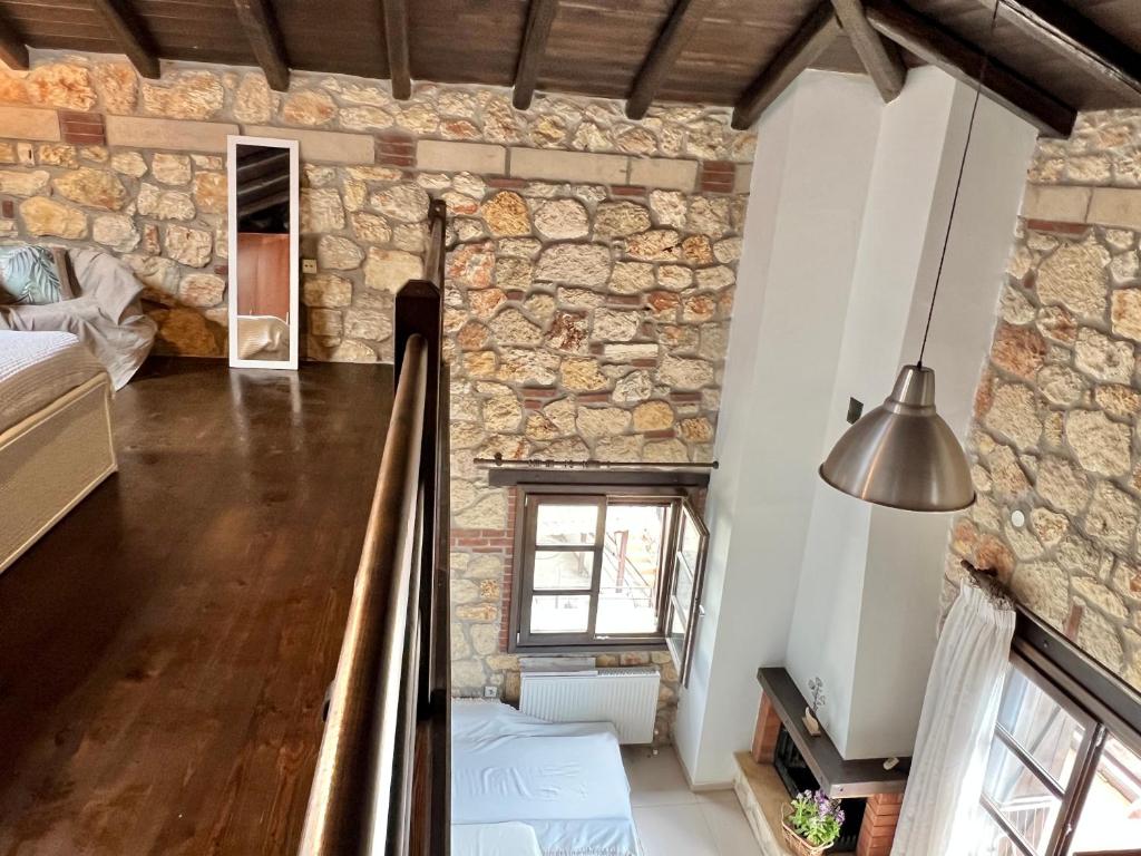 Boutique Stone Houses 8