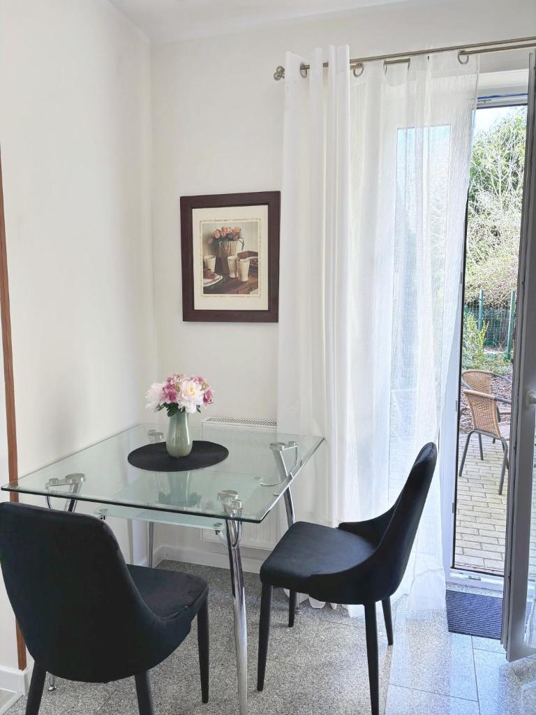 Apartamenty Bryza - Family Home - Parking - Komandorska 3E-3G 3