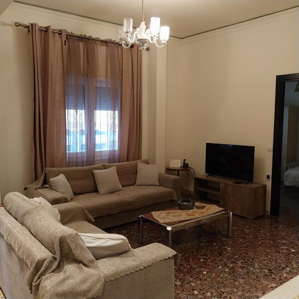 Kyrezis Apartment