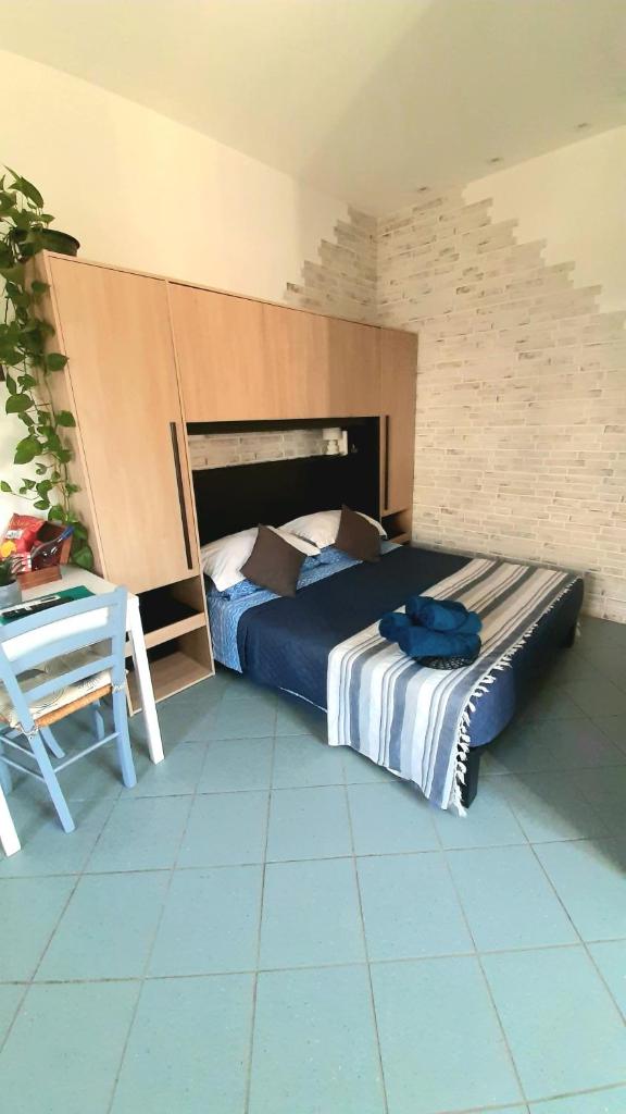 Vinessa Home