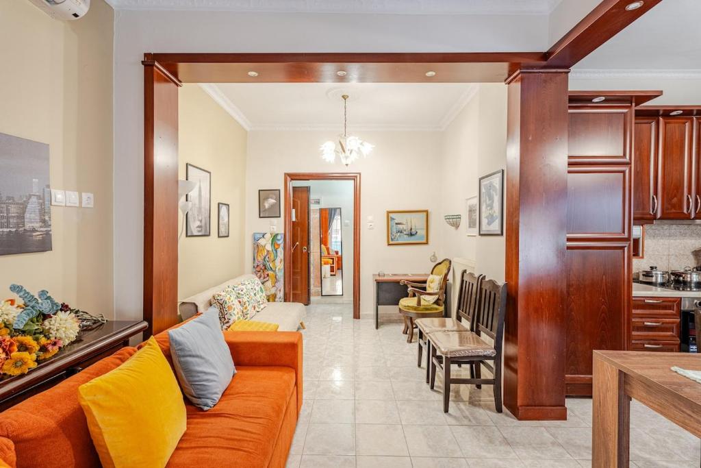 Fully equipped and Family-friendly with 4k NETFLIX at Thessaloniki Center 4