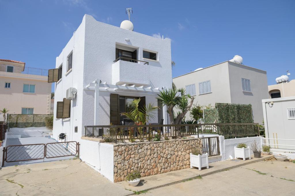 Cavo Greco Oasis 1