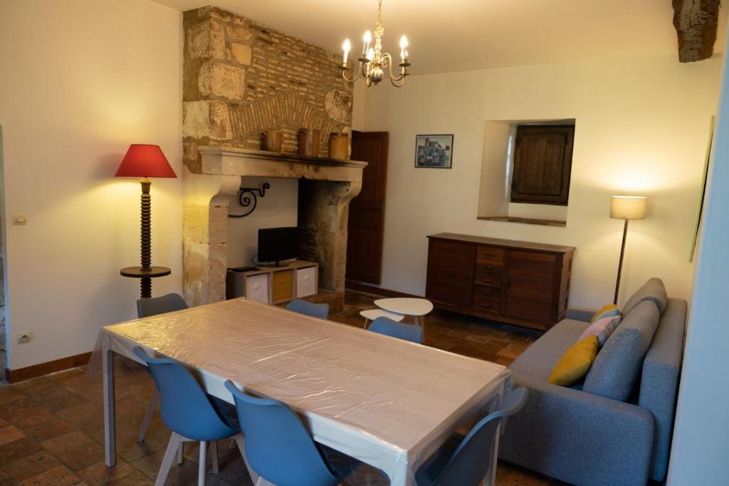 Gîte du Pin - Abbaye Béruges 7