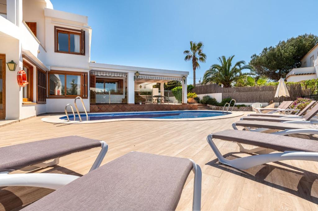 Villa Garrido 6