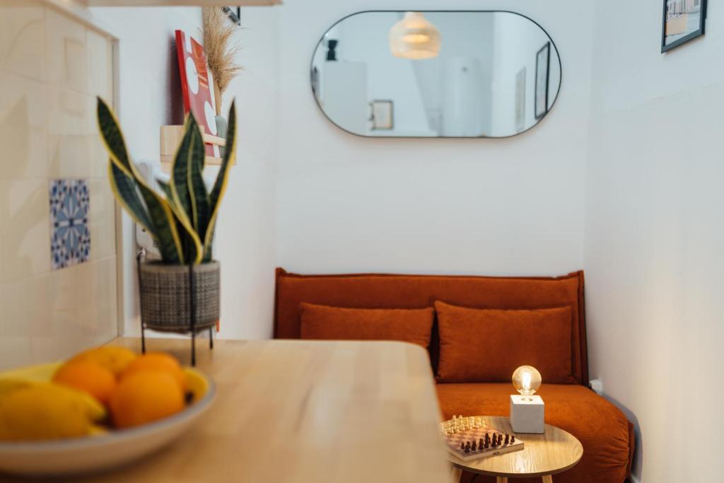 Cozy Old Town Apartment with Sunny Terrace 3