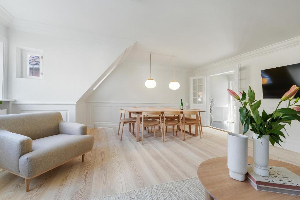Luxury Apartment GBT5 3