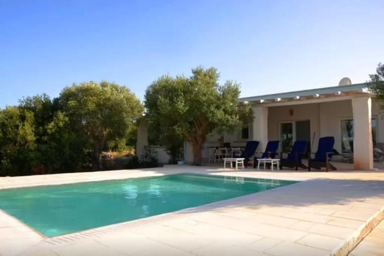 Photo de la galerie de l'établissement Infinity Pool Villa, à Leuca 53 autres photos