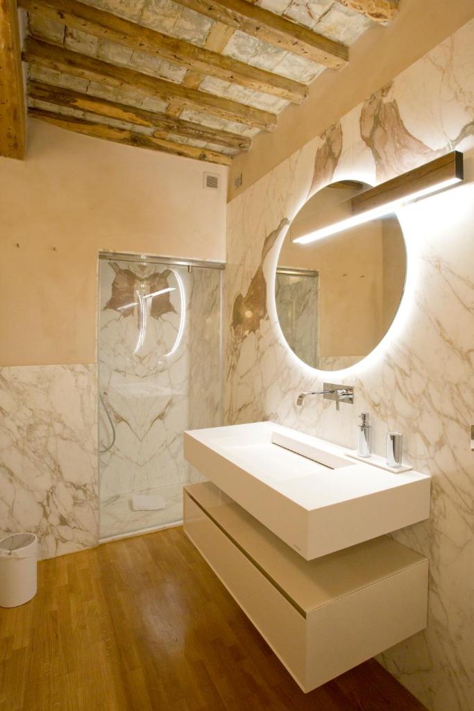 Suites della Colonna, Luxury and comfort in the heart of Lucca 4