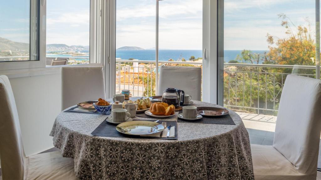 Bunny island- seaview house, private garden , Lagonisi, Attika riviera by Comfortbnb 4
