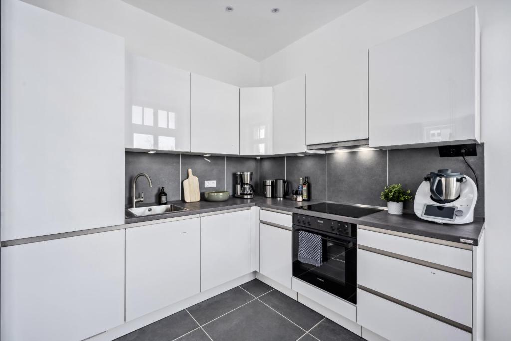 TRABER APARTMENTS 1 SZ Balkon 2 Badezimmer Südvorstadt 3