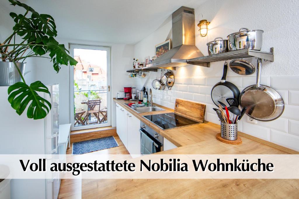 Helle 80m2 Maisonette FEWO mit tollem Balkon ins Grüne, Kingsize Bett, Smart-TV - Nur ein kurzer Spaziergang in die Altstadt und zum Domplatz - Kostenlose Parkplätze in den umliegenden Straßen - Ausgewählte Empfehlungen für Erfurt inklusive 5