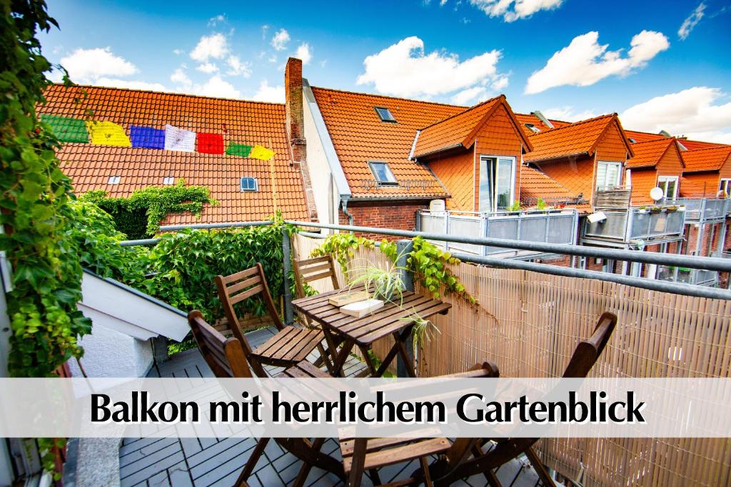 Helle 80m2 Maisonette FEWO mit tollem Balkon ins Grüne, Kingsize Bett, Smart-TV - Nur ein kurzer Spaziergang in die Altstadt und zum Domplatz - Kostenlose Parkplätze in den umliegenden Straßen - Ausgewählte Empfehlungen für Erfurt inklusive 6
