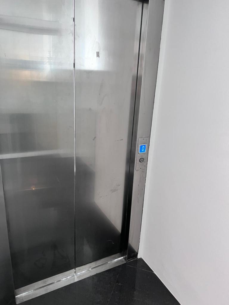Modern studio apartment in the heart of old city 8