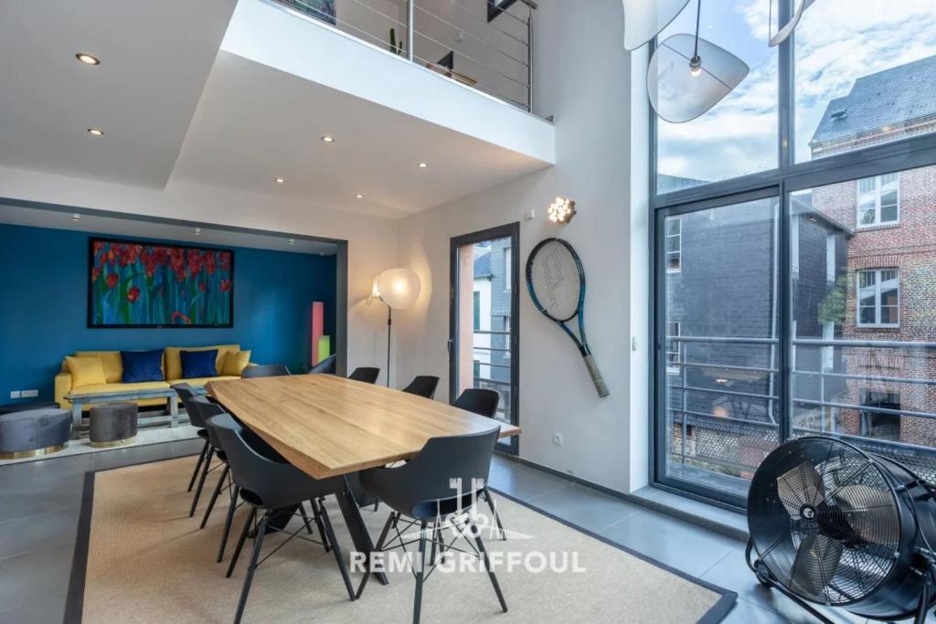 The Cosmopolitan Architect Design Home with Rooftop Jacuzzi 8 Guests 1
