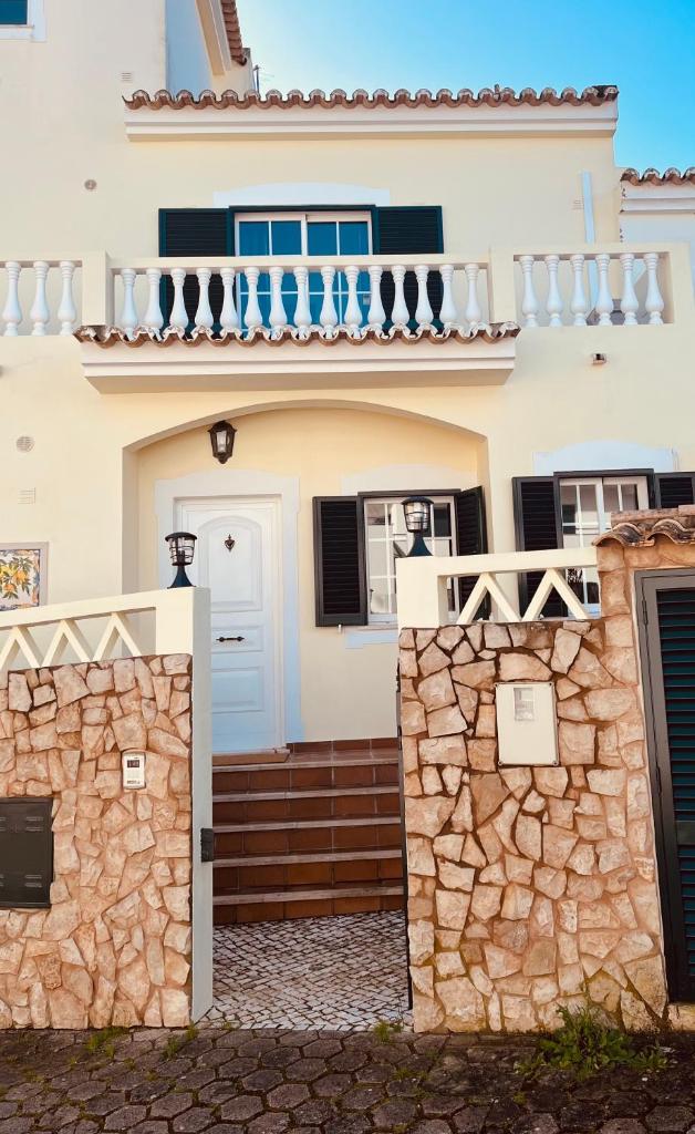 Casa Hermano Bright and Sunny with sea views 2