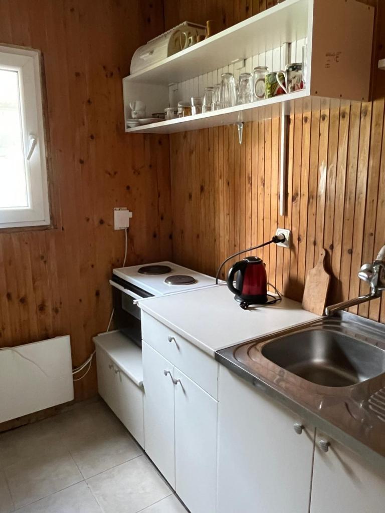 Charming Vacation House 3