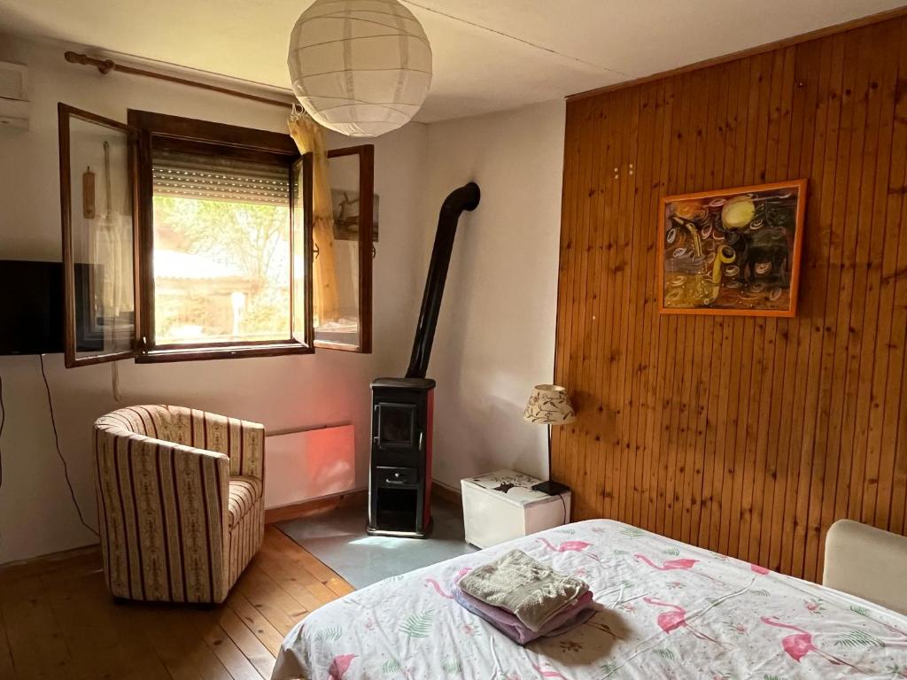 Charming Vacation House 4
