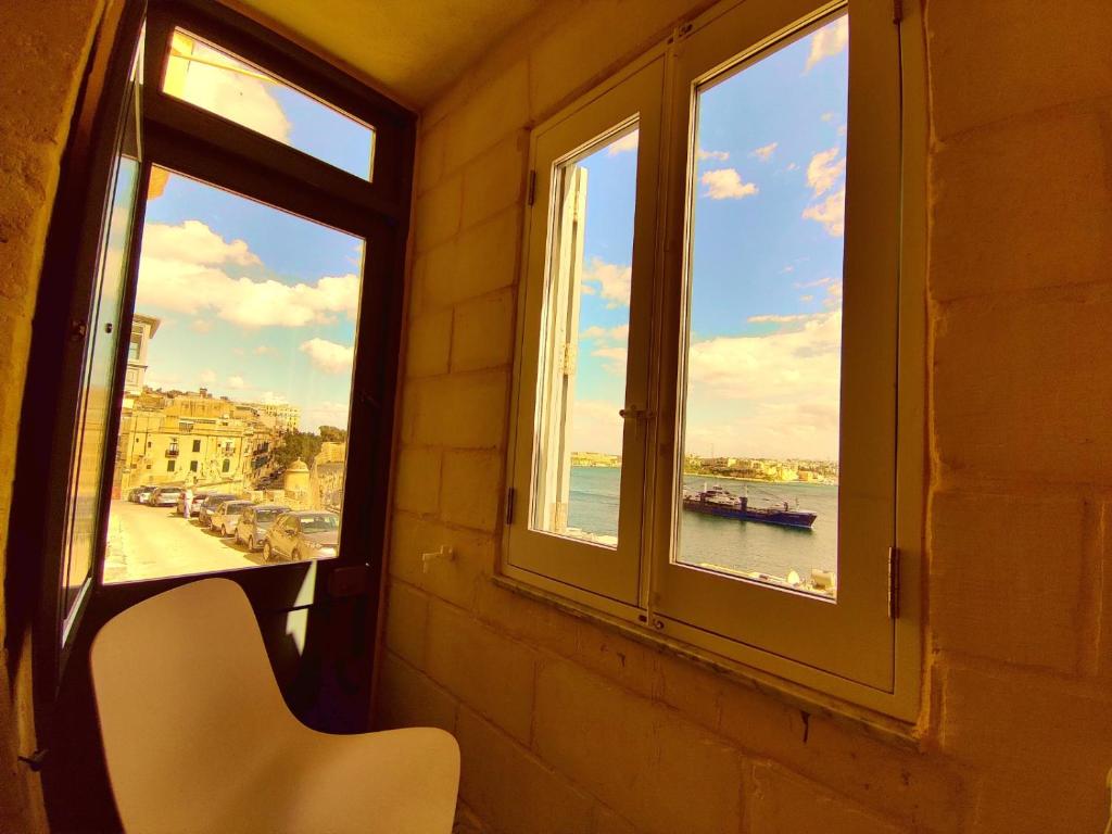 Oasis 22 Savynomad Harbour Residences wow Views 7
