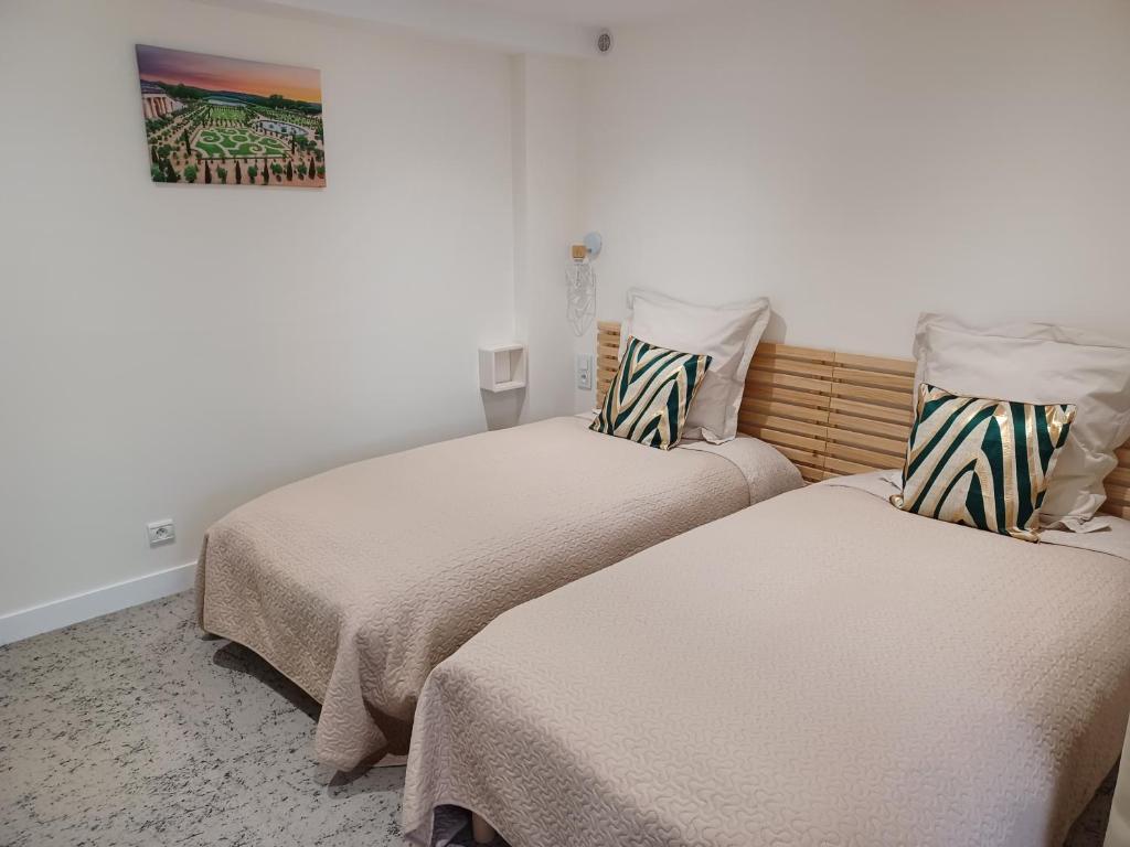 Plain-pied 80 m2 dans maison, parking privé gratuit, gare directe Paris 7