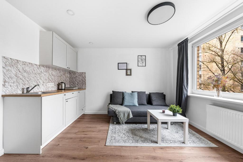 Bright, cozy apartment 5 min walk to Old town 4