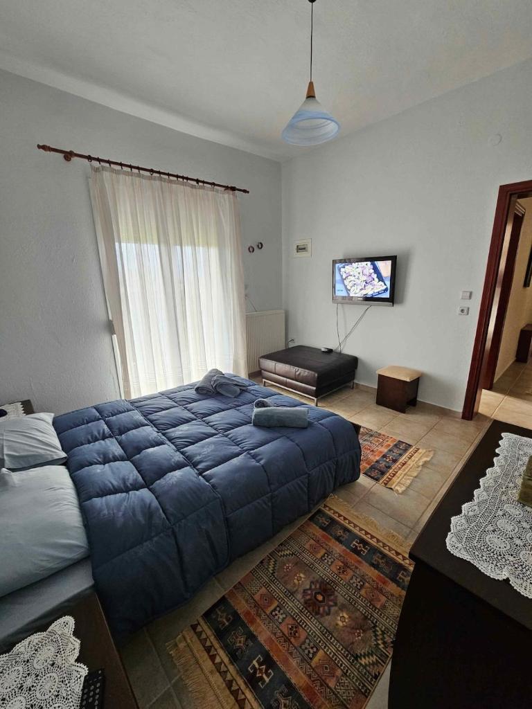 Paikos Townhouse, Hot Springs 2