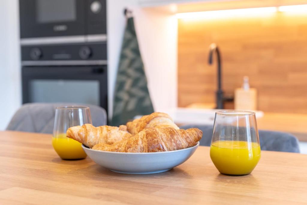 Design Apartment near the Beaches of Nice 3