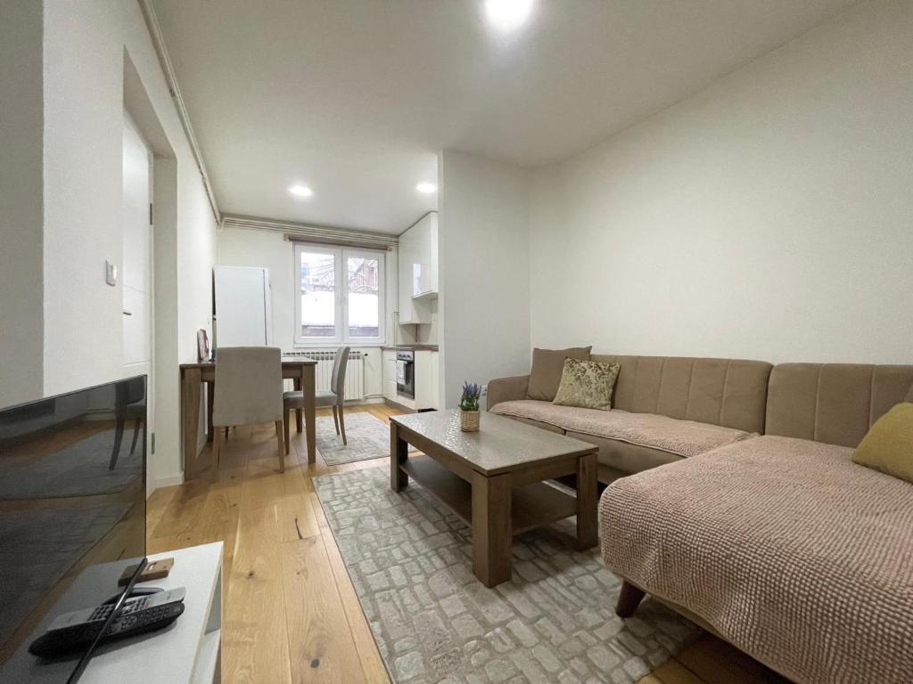 City Central Apartment - Everything Nearby 4