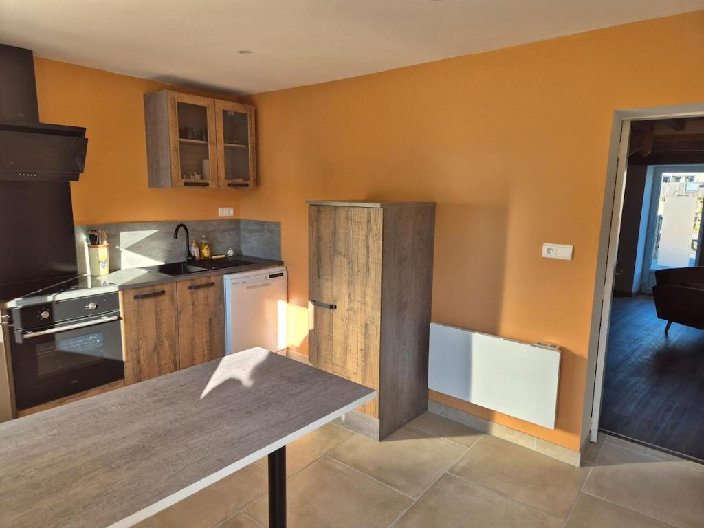 Jolie maison de campagne avec spa en option 4