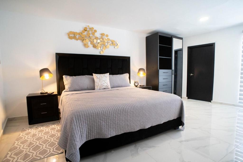 Casa Carolina Remodeled Home 7