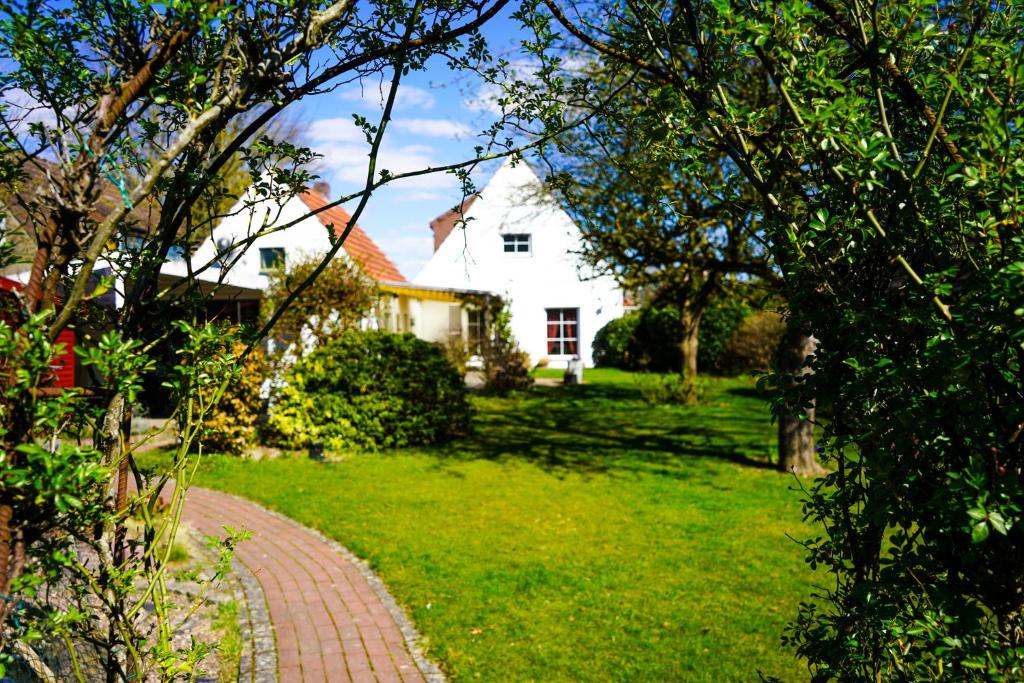 Gemütliches Haus mit großem traumhaften Garten 6