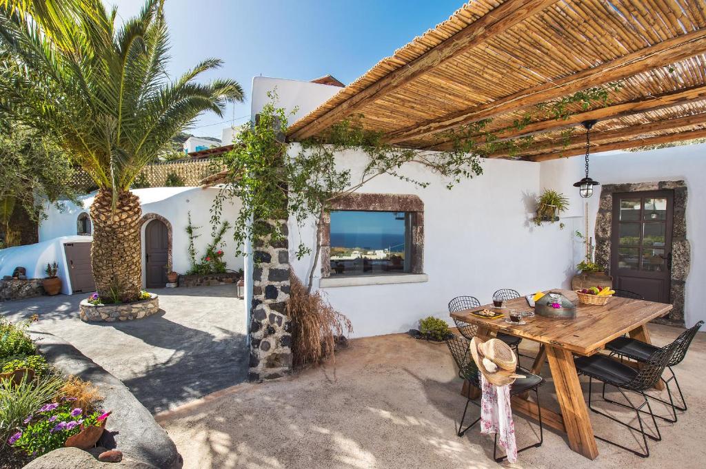 Old Vourvoulos Houses 6