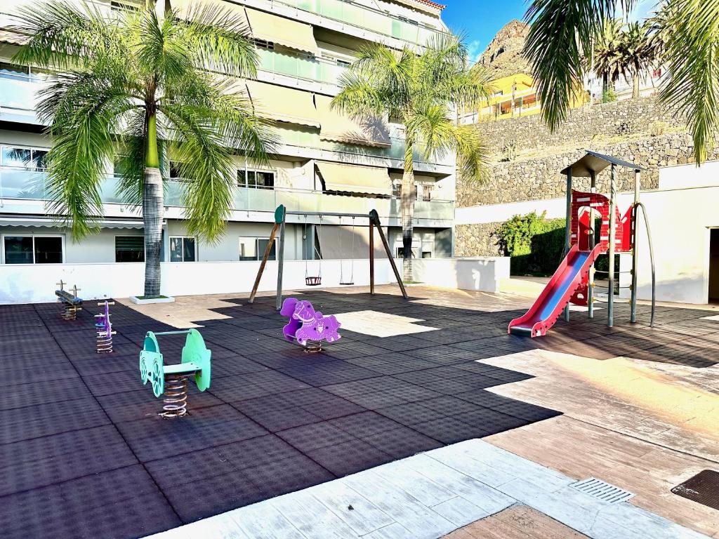 Pambnb - Chic Seaview Apartment with Gym & Kids Park 5