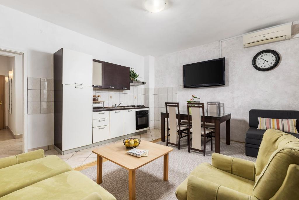Apartment Helix 5